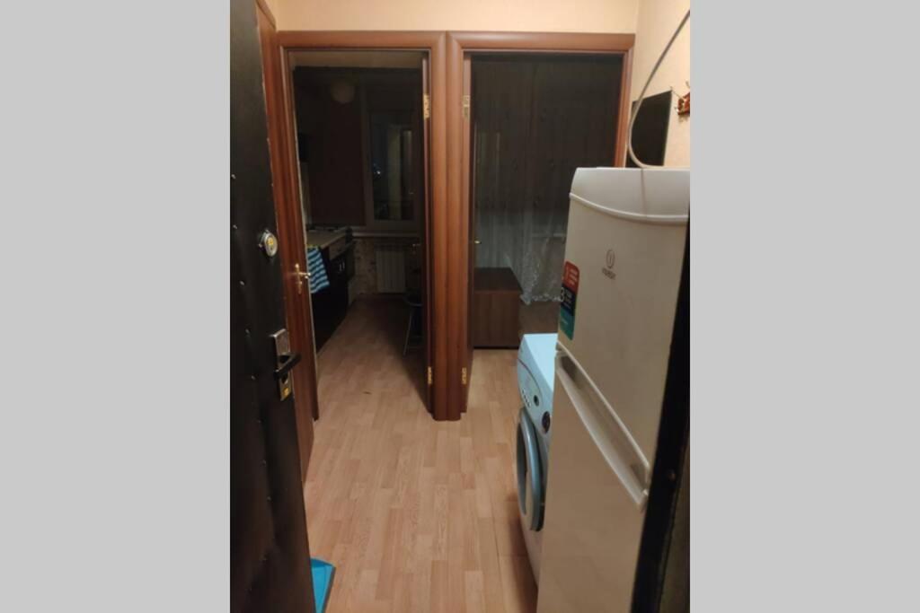 Small Apartment For 2 キエフ エクステリア 写真