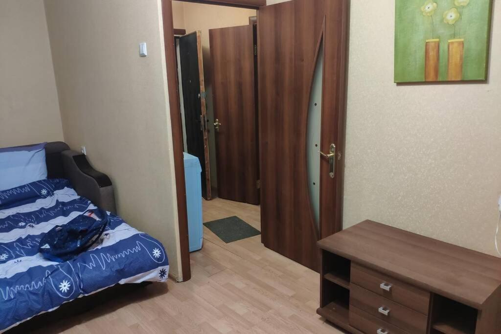 Small Apartment For 2 キエフ エクステリア 写真