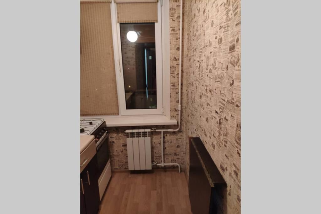 Small Apartment For 2 キエフ エクステリア 写真